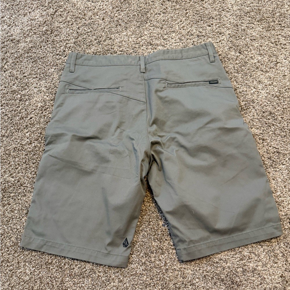 Volcom Shorts - Picture 5 of 6